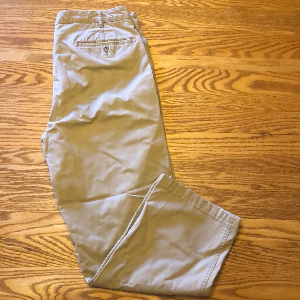 Cremieux Men’s Khakis